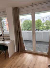 Privé kamer te huur voor € 795 per maand in Munich, Strehleranger