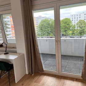 Private room for rent for €795 per month in Munich, Strehleranger