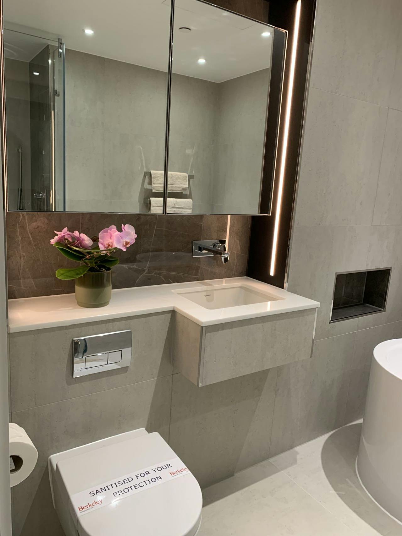 preview gallery tile