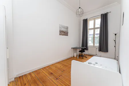 Private room for rent on Kantstraße, Berlin, Berlin