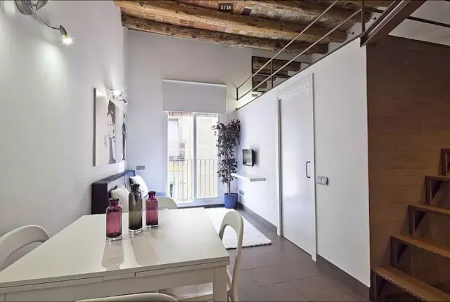 2-Bedroom Apartment in Carrer del Portal Nou, Barcelona (1295221) room image 2