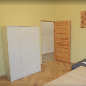 Private room for rent for HUF 157,354 per month in Budapest, Rózsa utca