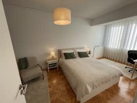 Apartamento en alquiler por 1590 € al mes en Lisbon, Avenida General Roçadas