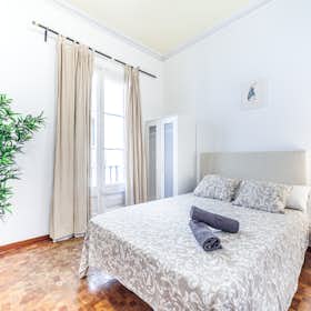 Private room for rent for €739 per month in Barcelona, Gran Via de les Corts Catalanes