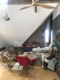Wohnung zu mieten für 117.082 HUF pro Monat in Budapest, Báróczy utca