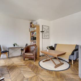 Apartment for rent for €1,828 per month in Paris, Rue de la Folie-Méricourt