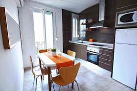 公寓 正在以 €2,000 的月租出租，其位于 Barcelona, Rambla de Badal