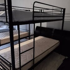 Mehrbettzimmer for rent for 290 € per month in Vila Nova de Gaia, Avenida da República