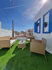 Apartament de închiriat pentru 1.500 EUR pe lună în Almería, Calle Lope de Vega