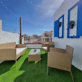 Appartamento for rent for 1.500 € per month in Almería, Calle Lope de Vega