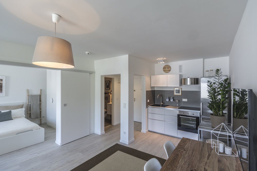 Apartment for rent for €1,500 per month in Düsseldorf, Achenbachstraße