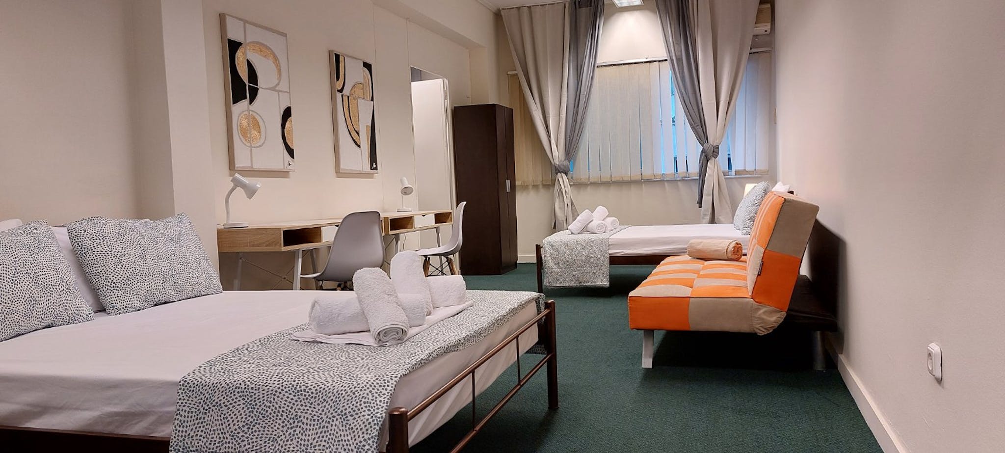 Ithakis, Athens preview