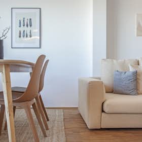 Apartment for rent for €1,500 per month in Düsseldorf, Binterimstraße