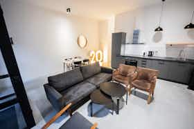 Appartement à louer pour 4 000 €/mois à Rotterdam, Lombardhof