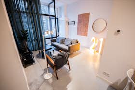 Apartment for rent for €3,500 per month in Rotterdam, Lombardkade