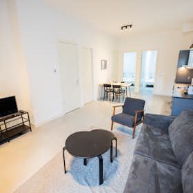 Appartement te huur voor € 3.500 per maand in Rotterdam, Lombardkade
