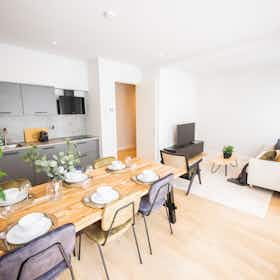 Apartment for rent for €4,000 per month in Rotterdam, Villapark