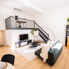 Apartamento para alugar por € 3.500 por mês em De Bilt, Essenkamp