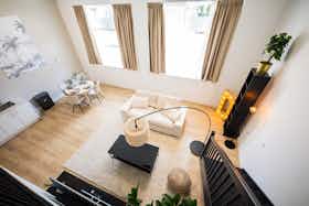 Appartement te huur voor € 3.500 per maand in De Bilt, Essenkamp