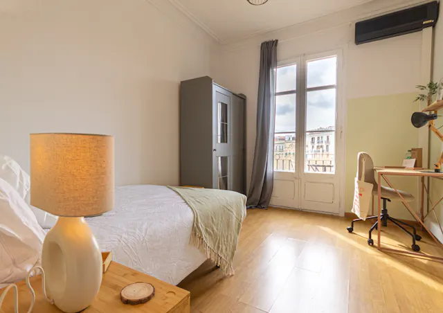 Private room in Gran Via de les Corts Catalanes, Barcelona (1298919) room image 2