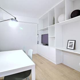 Appartement for rent for 1 391 € per month in Paris, Rue du Dahomey