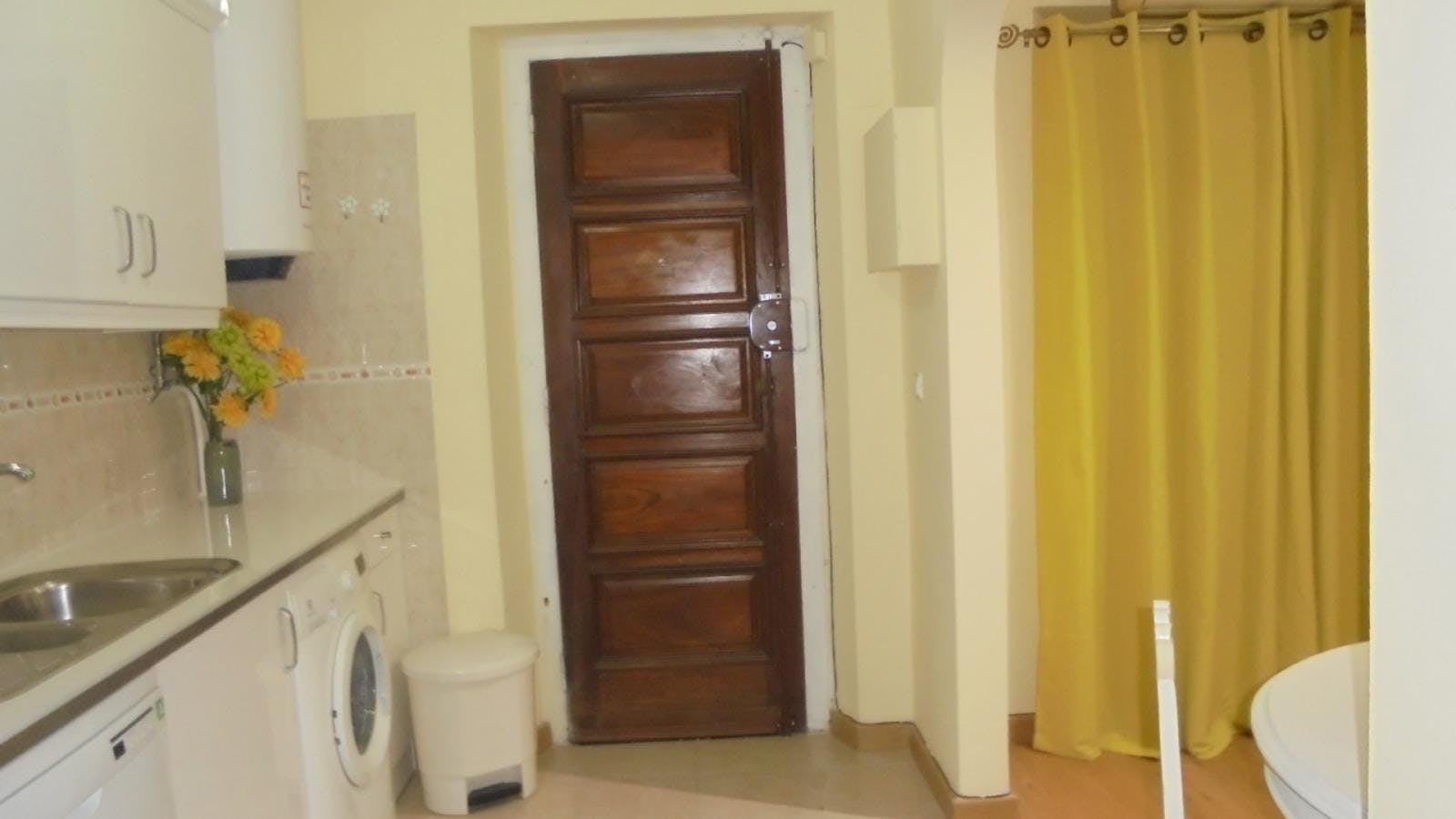 Apartment Lisbon, 9m² — photo 9