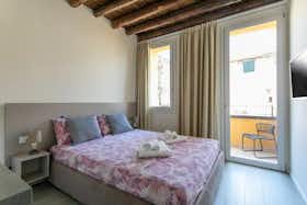 Wohnung zu mieten für 1.650 € pro Monat in Padova, Via del Santo