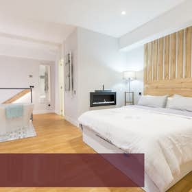 Apartment for rent for €800 per month in Alcobendas, Carretera de Fuencarral