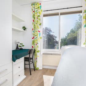 Private room for rent for €1,137 per month in Rotterdam, Oostmaaslaan