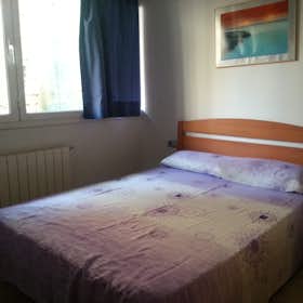 Private room for rent for €690 per month in Barcelona, Avinguda de Roma