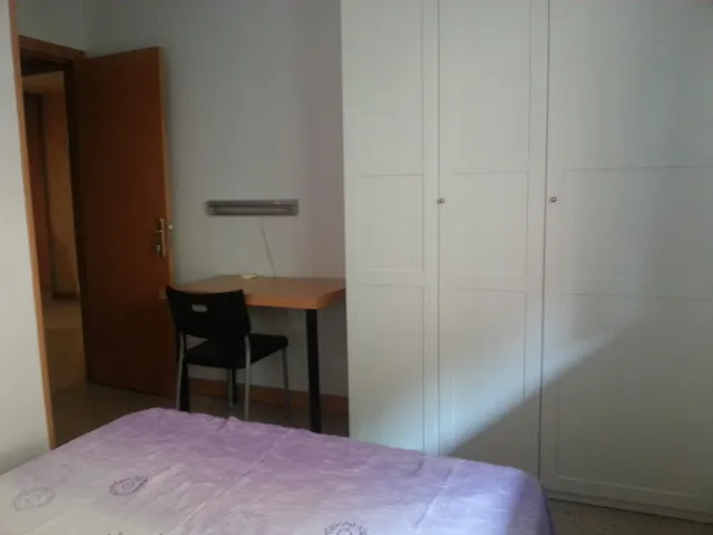 Private room in Avinguda de Roma, Barcelona (1300230) room image 2