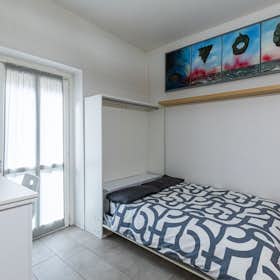 Monolocale for rent for 1.100 € per month in Arona, Corso della Liberazione