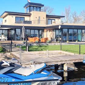Maison à louer pour 10 000 €/mois à Vinkeveen, Baambrugse Zuwe