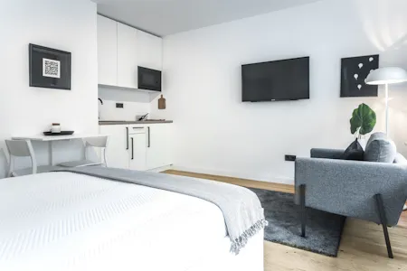 Studio for rent on Gladbacher Straße, Düsseldorf, Düsseldorf