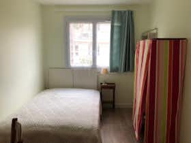 Privé kamer te huur voor € 490 per maand in Antony, Avenue François Molé