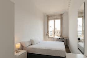 Pokój prywatny do wynajęcia za 739 € miesięcznie w mieście Barcelona, Avinguda Diagonal