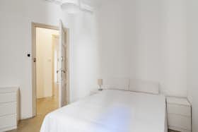 Private room for rent for €789 per month in Barcelona, Avinguda Diagonal