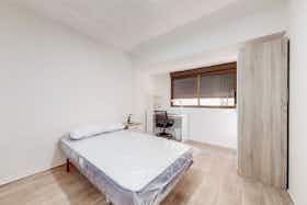 Приватна кімната за оренду для 245 EUR на місяць у Castelló de la Plana, Carrer de l'Arquitecte Ros