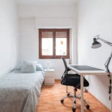 Private room for rent for €250 per month in Castelló de la Plana, Carrer d'Herrero