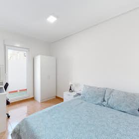 私人房间 正在以 €275 的月租出租，其位于 Castelló de la Plana, Carrer del Cronista Muntaner