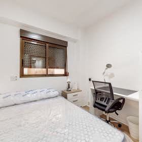 Chambre privée for rent for 275 € per month in Castelló de la Plana, Carrer de l'Arquitecte Ros