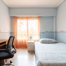 Private room for rent for €275 per month in Castelló de la Plana, Carrer Ceramista Godofredo Buenosaires
