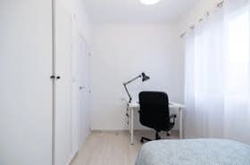私人房间 正在以 €225 的月租出租，其位于 Castelló de la Plana, Carrer Rafalafena