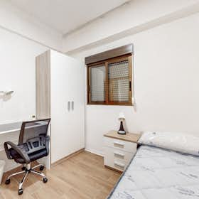 Chambre privée à louer pour 225 €/mois à Castelló de la Plana, Carrer de l'Arquitecte Ros