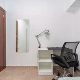 Отдельная комната сдается в аренду за 225 € в месяц в Castelló de la Plana, Carrer d'Herrero