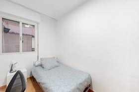 私人房间 正在以 €205 的月租出租，其位于 Castelló de la Plana, Carrer del Cronista Muntaner