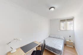 Private room for rent for €245 per month in Jerez de la Frontera, Avenida de Blas Infante