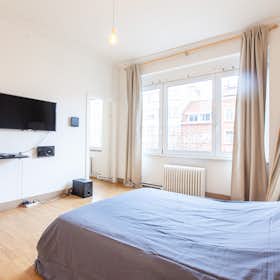 Private room for rent for €750 per month in Woluwe-Saint-Lambert, Avenue Heydenberg