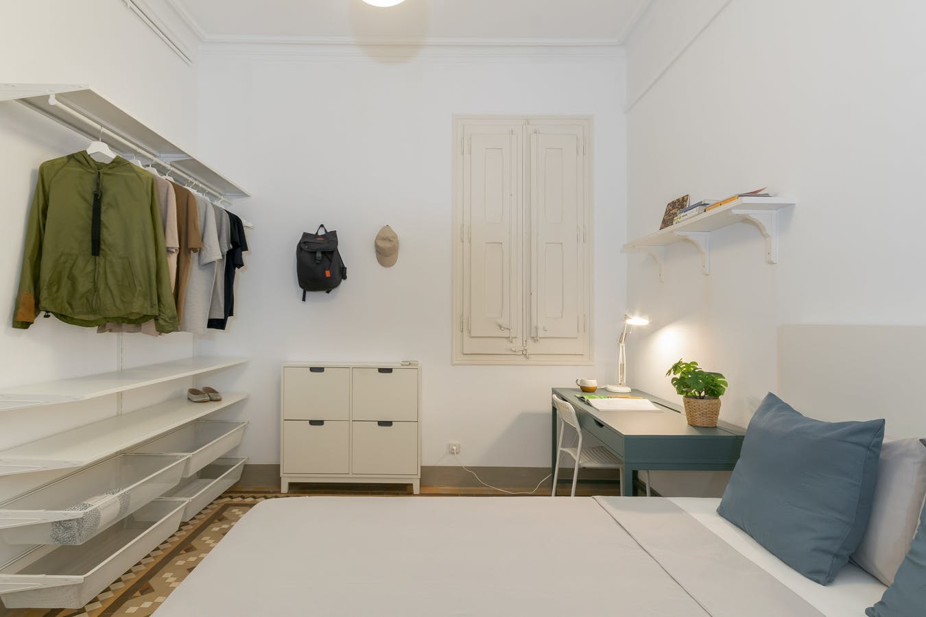 Private room for rent for €749 per month in Barcelona, Carrer del Rosselló