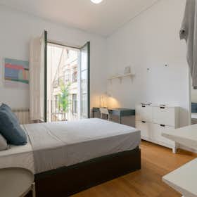 Private room for rent for €985 per month in Barcelona, Carrer del Rosselló